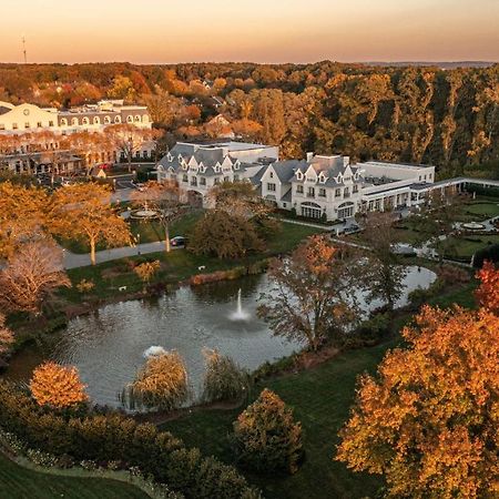 The Chateau Grande Hotel East Brunswick Exteriör bild