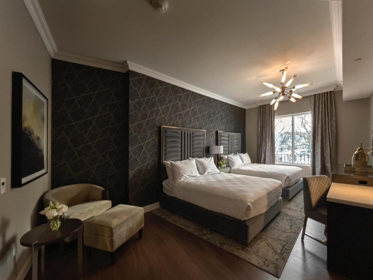 The Chateau Grande Hotel East Brunswick Exteriör bild